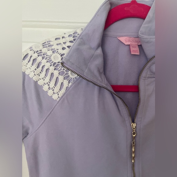 Lilly Pulitzer Women's XXS Lavender Zip Up Lightweight Sweatshirt Lace Shoulders - Picture 3 of 3
